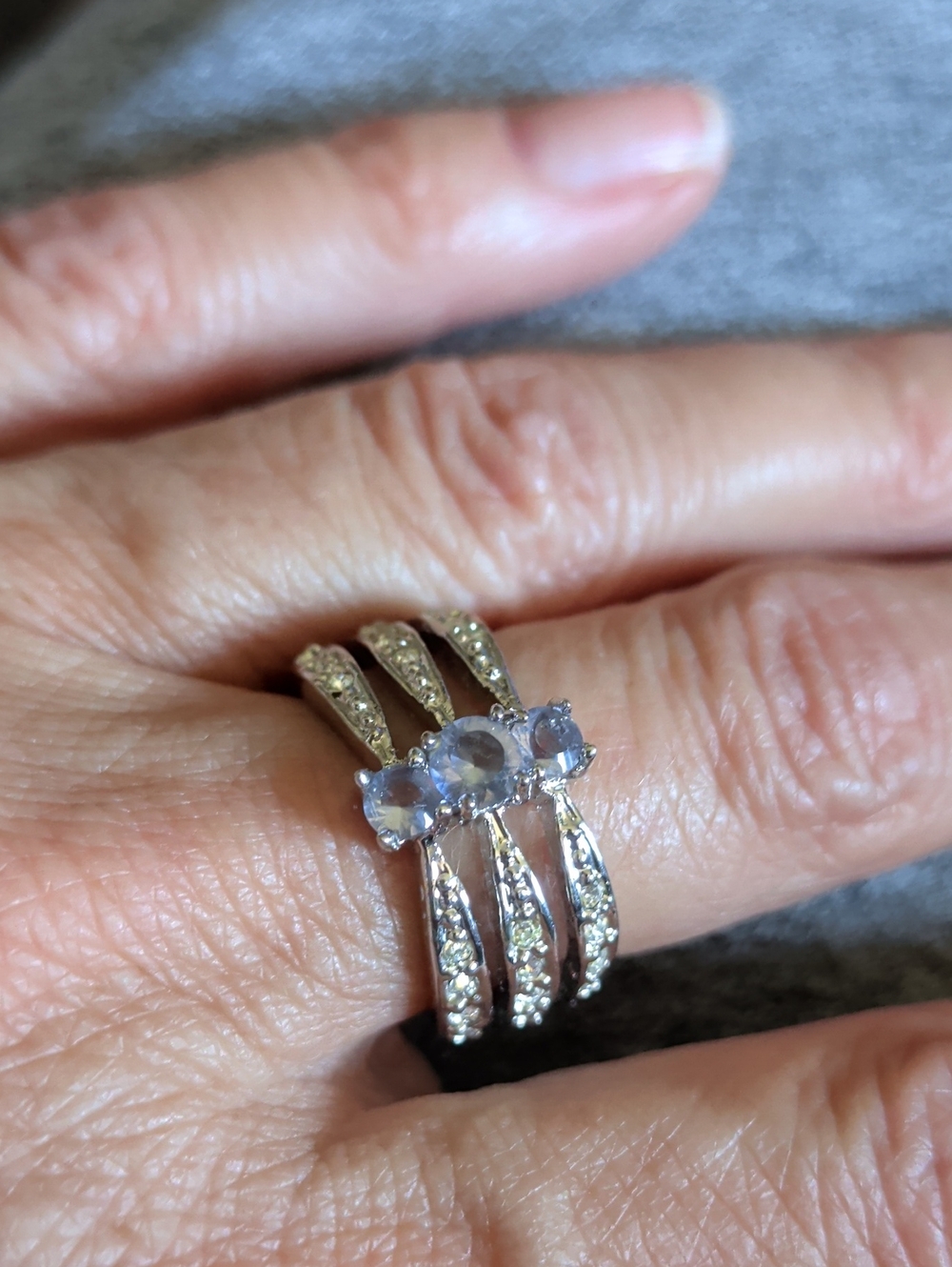 Silver Purple  Sapphire Trio Ring - Elegant Three-Stone Design
